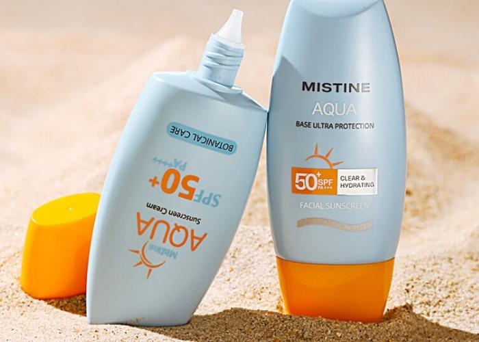 MISTINE 防晒霜&防晒喷雾 Sunscreen Spray Aqua Base Facial Ultra Sun Protection Matte Light Pro SPF50+++